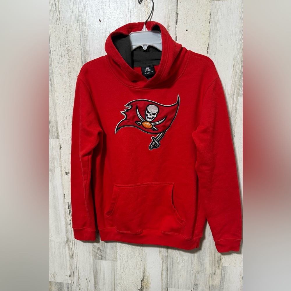 Tampa Bay Bucs Bold Red Kids Hoodie - Picture 2 of 8